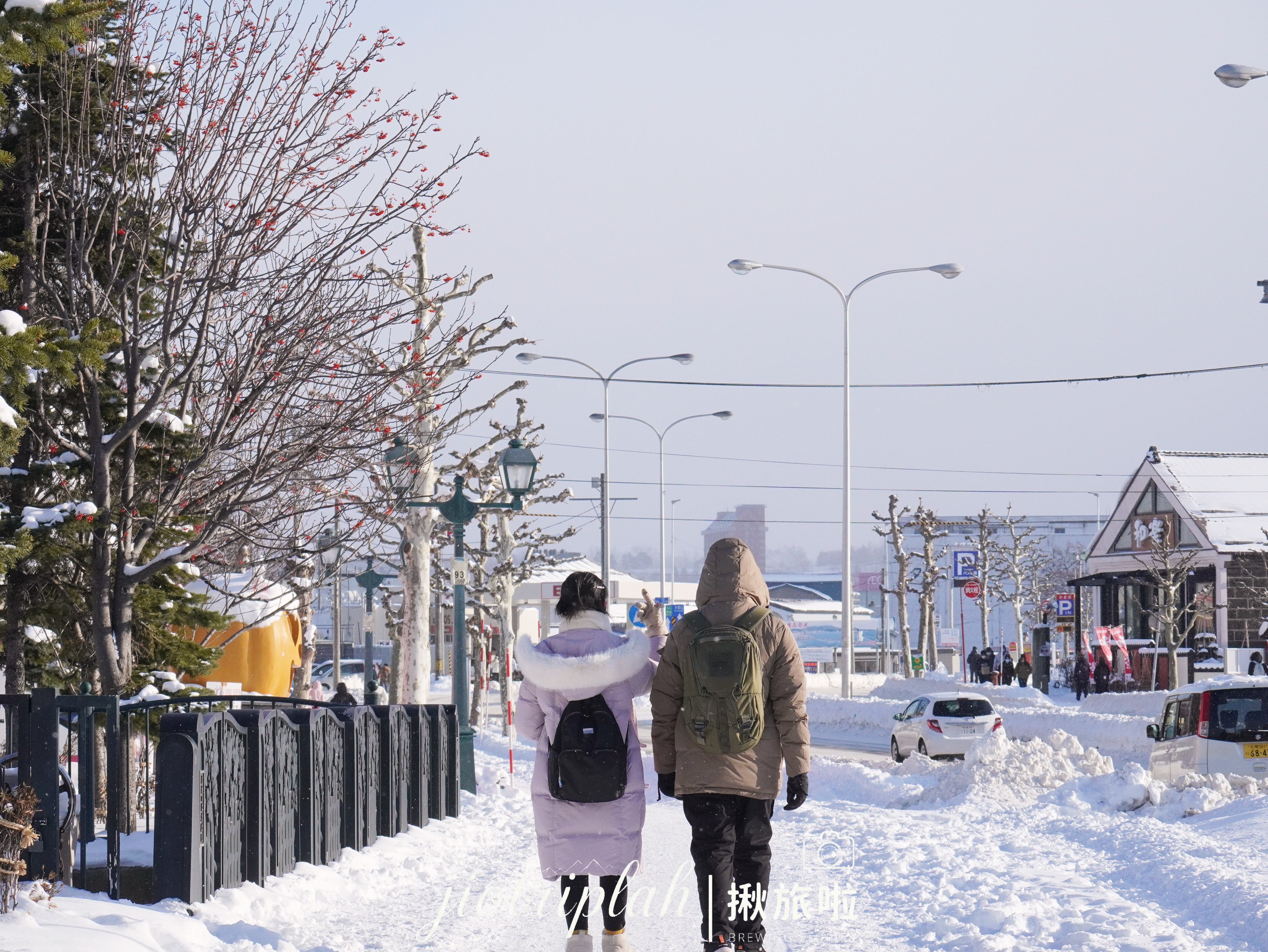 街道上的行人漫步