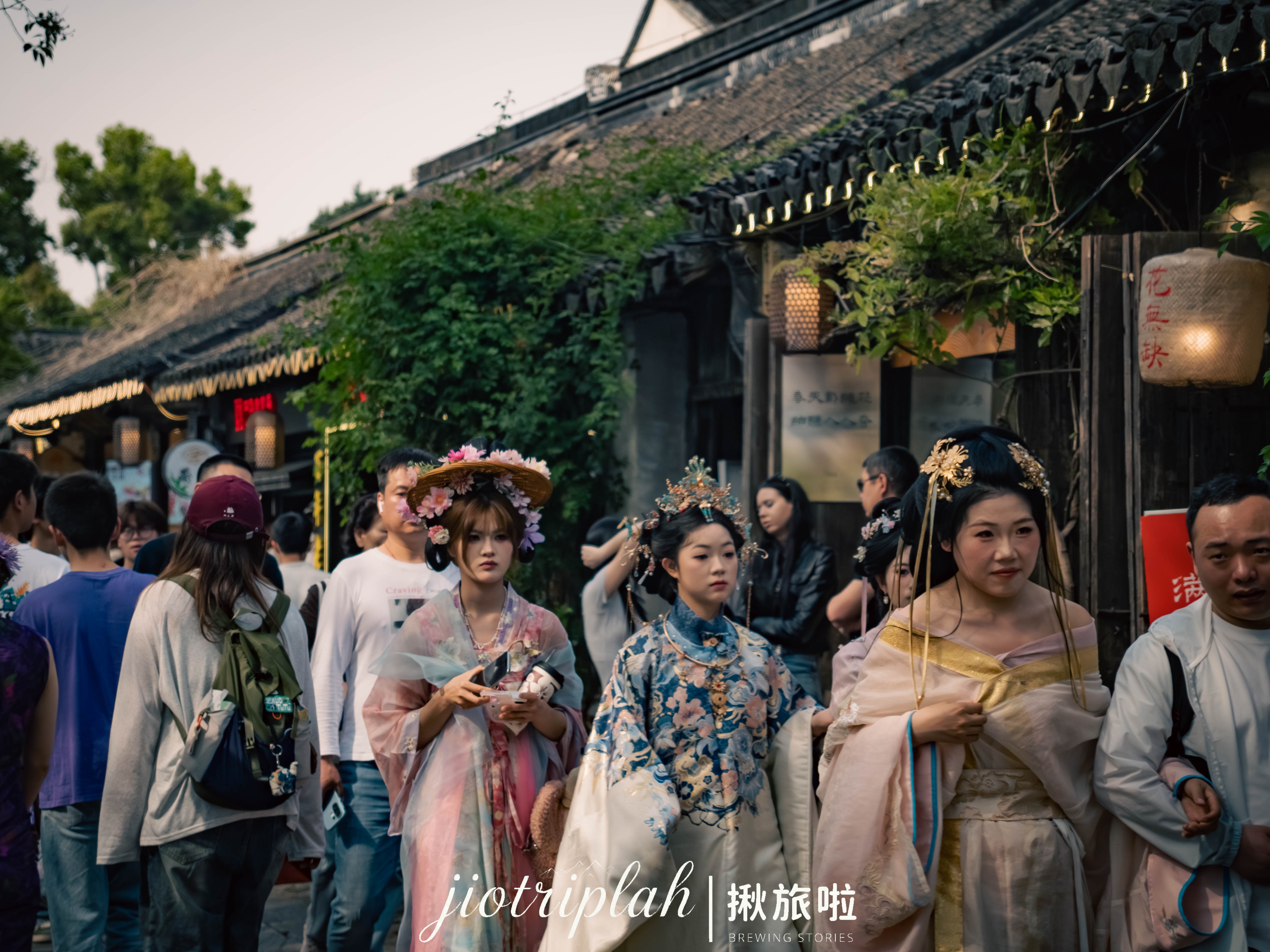 街頭的漢服小姐姐