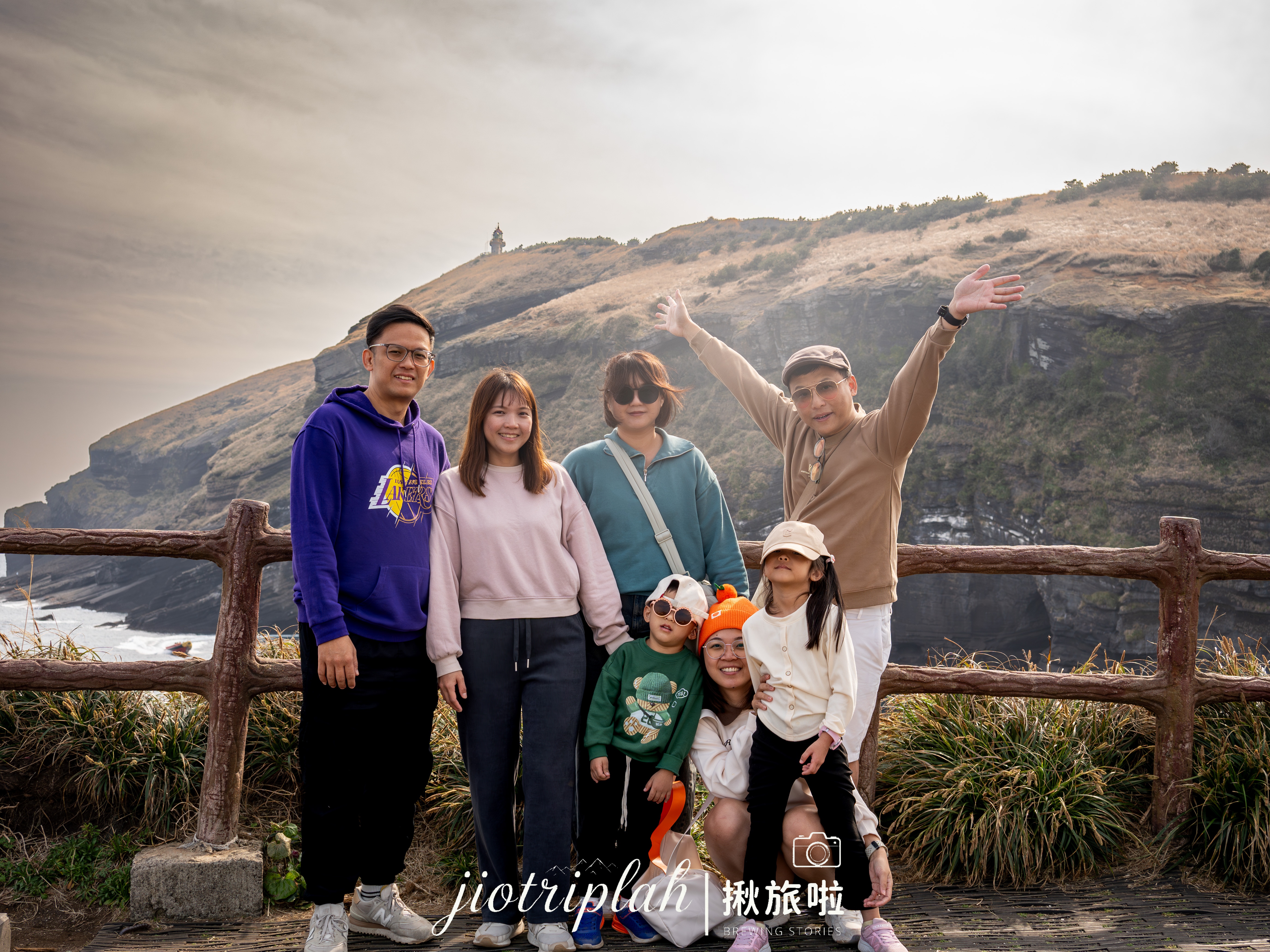 跳起的笑與藍天